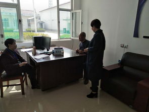 法律顧問張彥山深入景鳳鄉(xiāng)提供免費法律咨詢服務(wù)